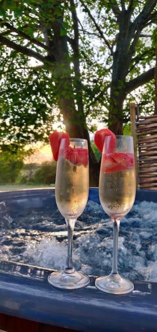 Romantic Shepherds Hut With Stunning Sunsets Hollingbourne Luaran gambar